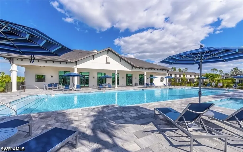 7320 Rockefeller Drive Naples FL 34119