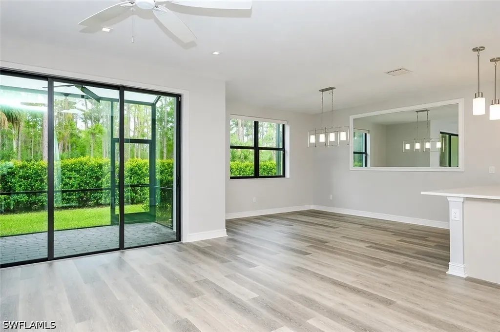7320 Rockefeller Drive Naples FL 34119