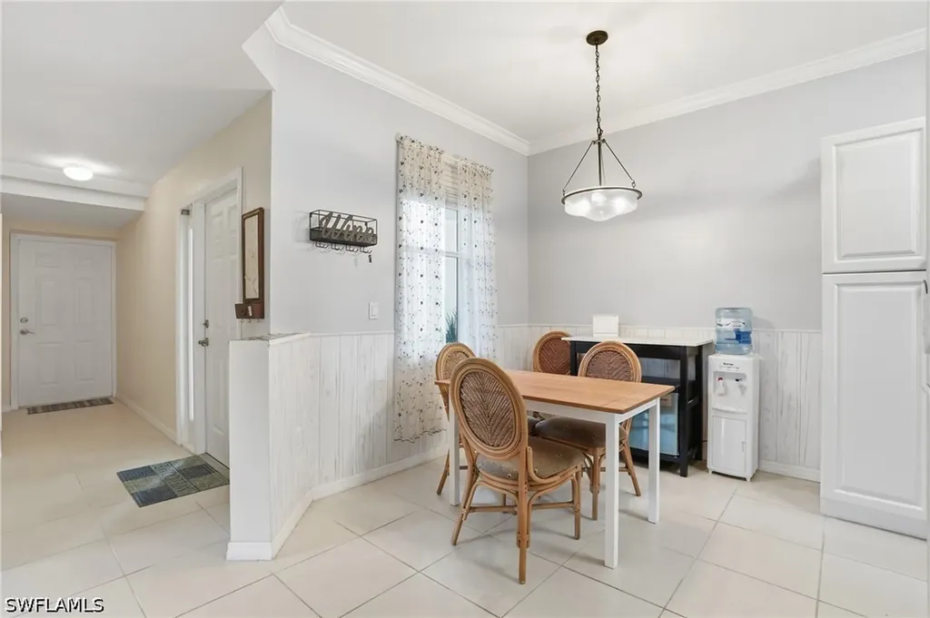 340 Robin Hood Circle Naples FL 34104