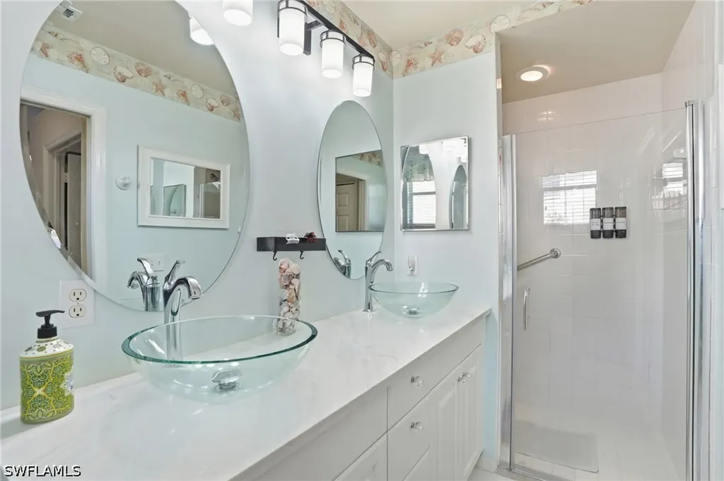 340 Robin Hood Circle Naples FL 34104