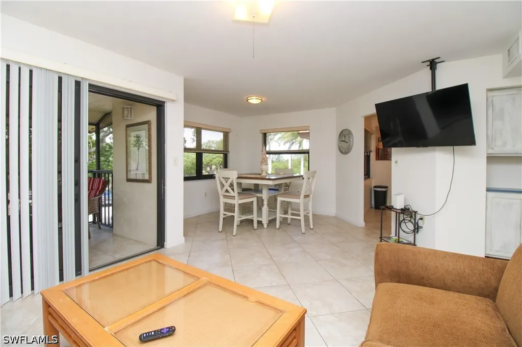 1510 Mainsail Drive Naples FL 34114