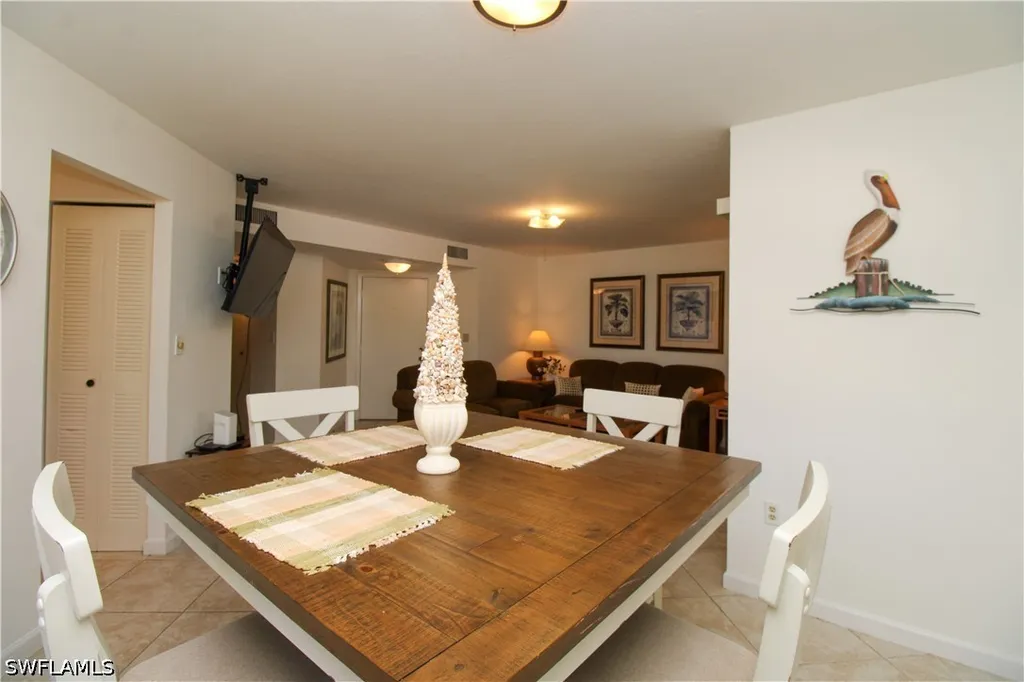 1510 Mainsail Drive Naples FL 34114