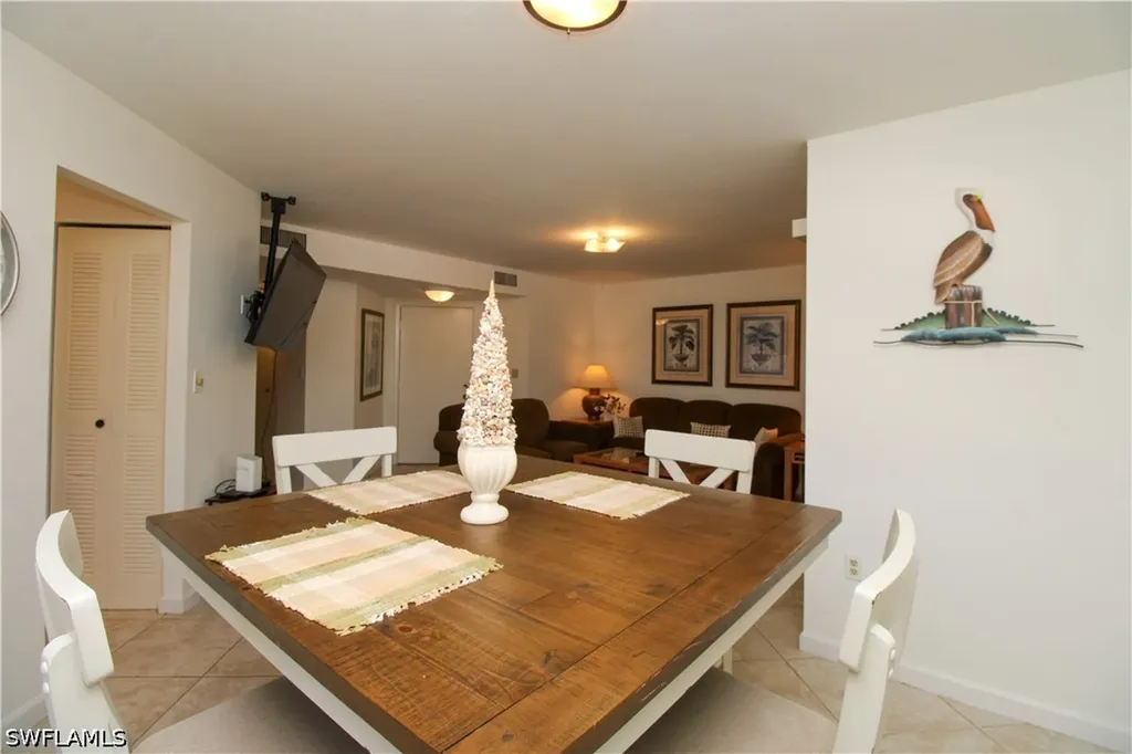 1510 Mainsail Drive Naples FL 34114