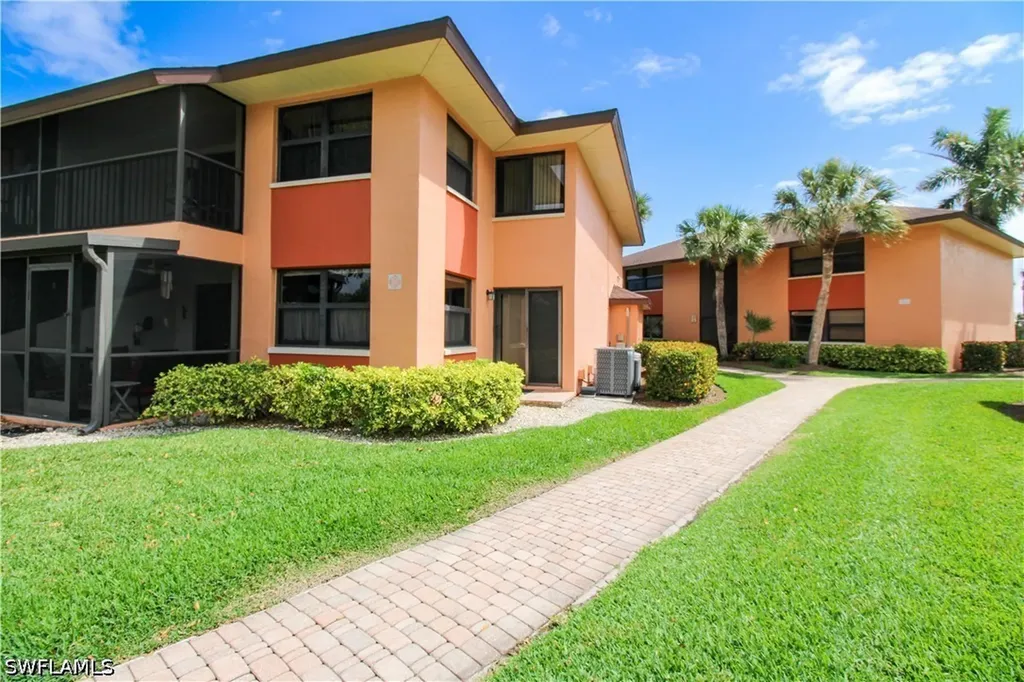 1510 Mainsail Drive Naples FL 34114