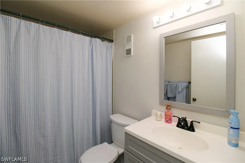 1510 Mainsail Drive Naples FL 34114