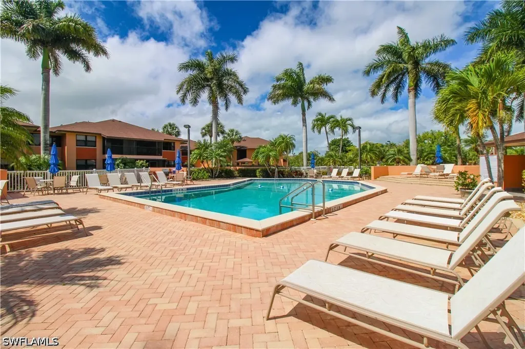 1510 Mainsail Drive Naples FL 34114