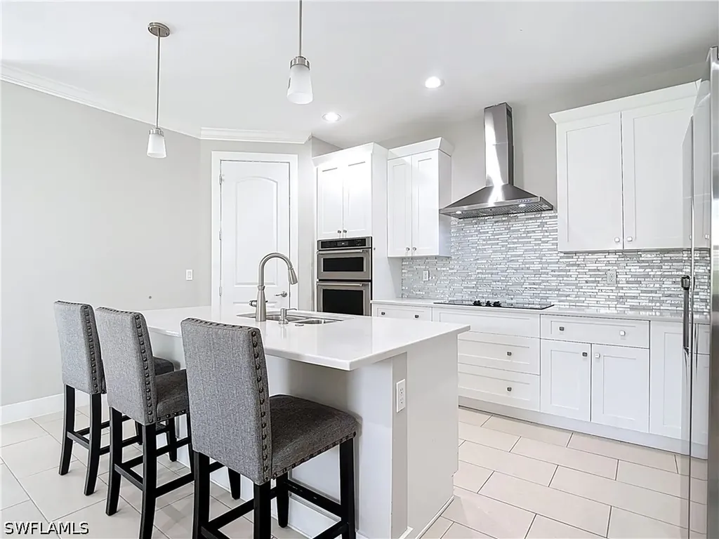 Naples FL, 594 31ST Street NW