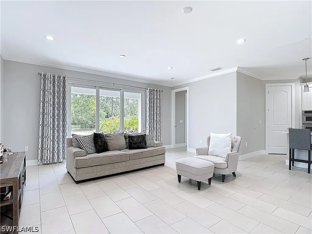 594 31st Street NW Naples FL 34120