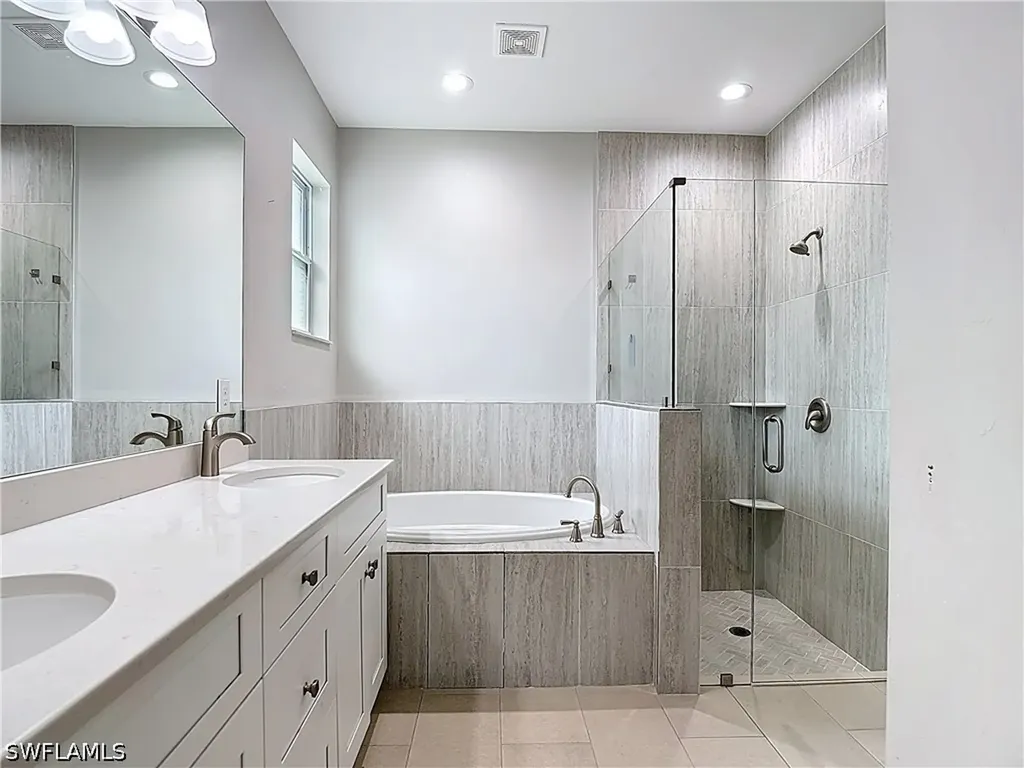 594 31st Street NW Naples FL 34120