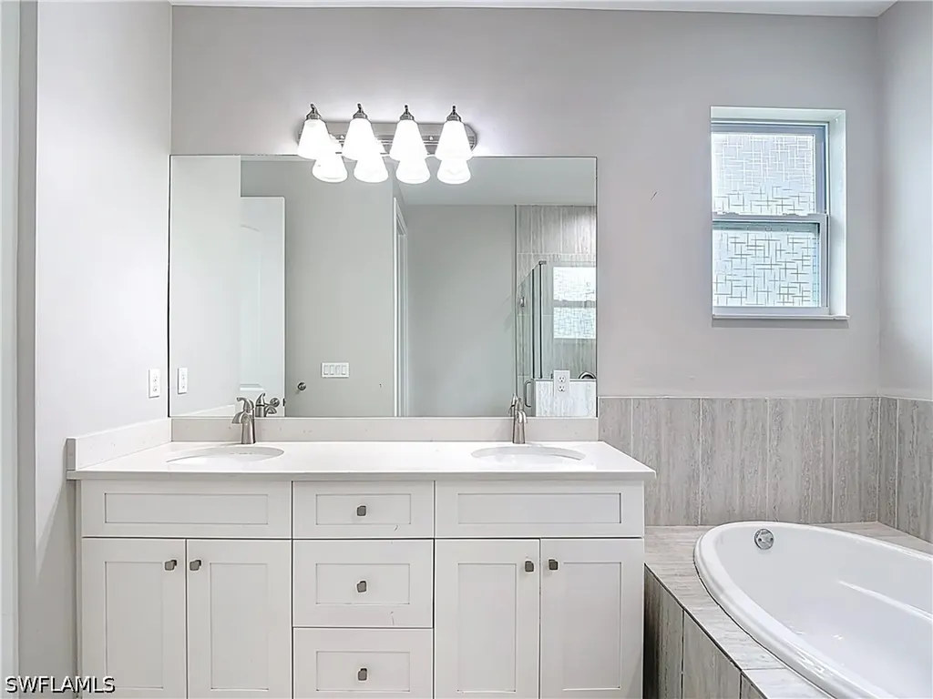 594 31st Street NW Naples FL 34120