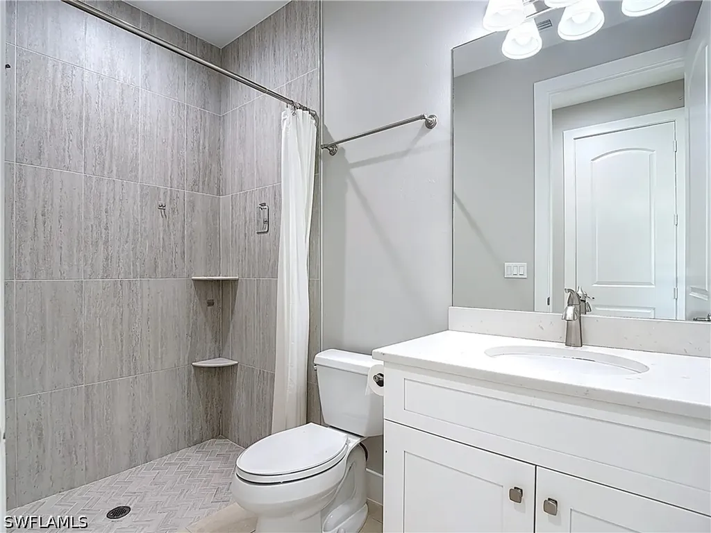 594 31st Street NW Naples FL 34120