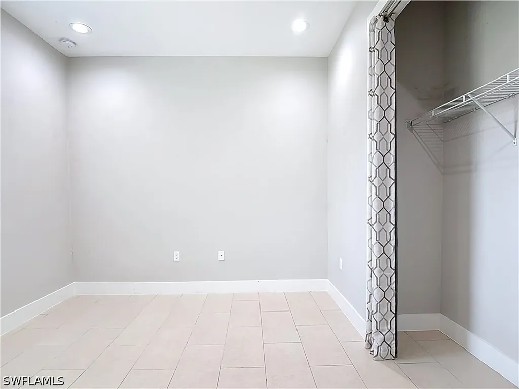 594 31st Street NW Naples FL 34120