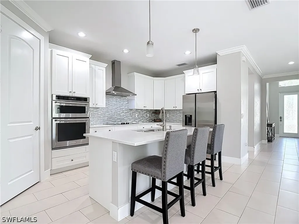 594 31st Street NW Naples FL 34120