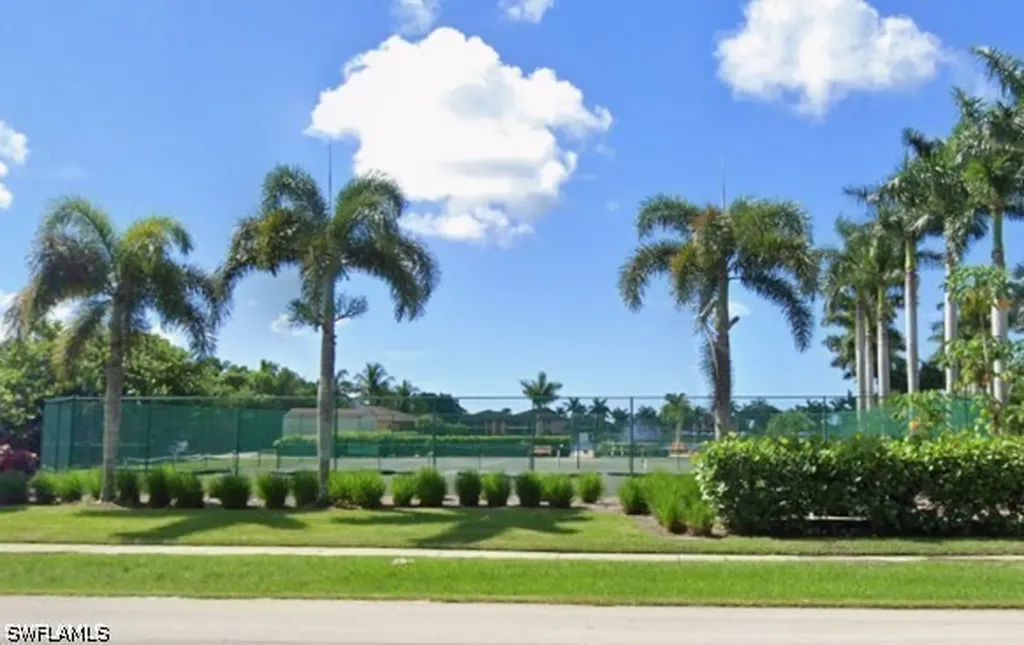 1510 Mainsail Drive Naples FL 34114