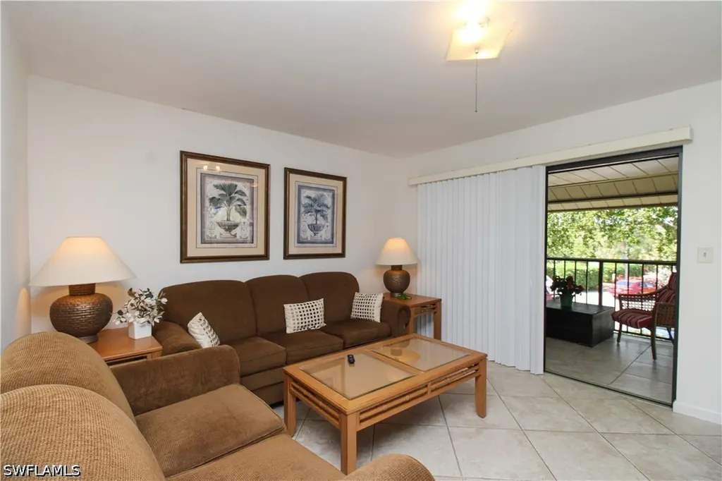 1510 Mainsail Drive Naples FL 34114
