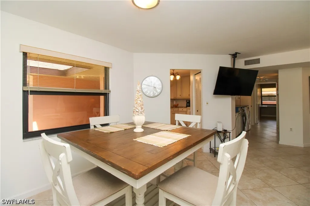 1510 Mainsail Drive Naples FL 34114