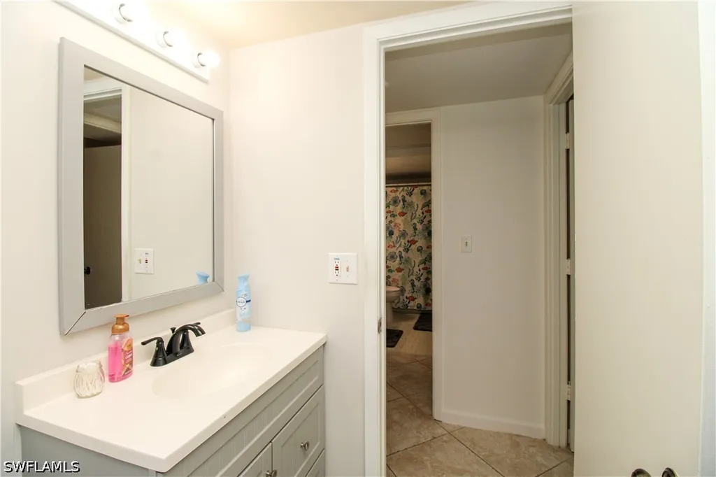 1510 Mainsail Drive Naples FL 34114