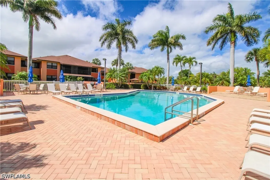 1510 Mainsail Drive Naples FL 34114