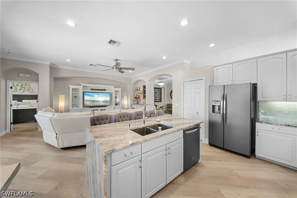 14321 Manchester Drive Naples FL 34114