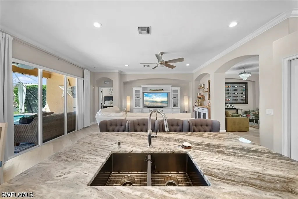 14321 Manchester Drive Naples FL 34114