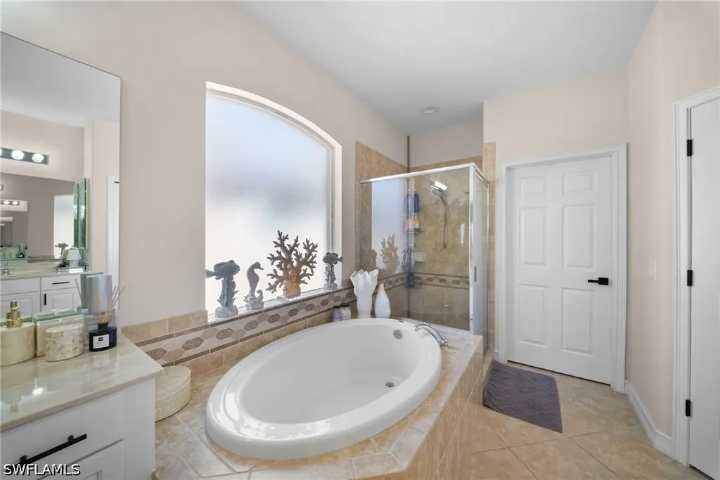 14321 Manchester Drive Naples FL 34114