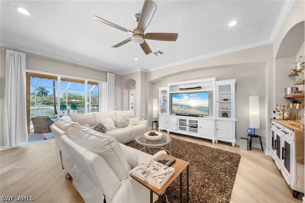 14321 Manchester Drive Naples FL 34114