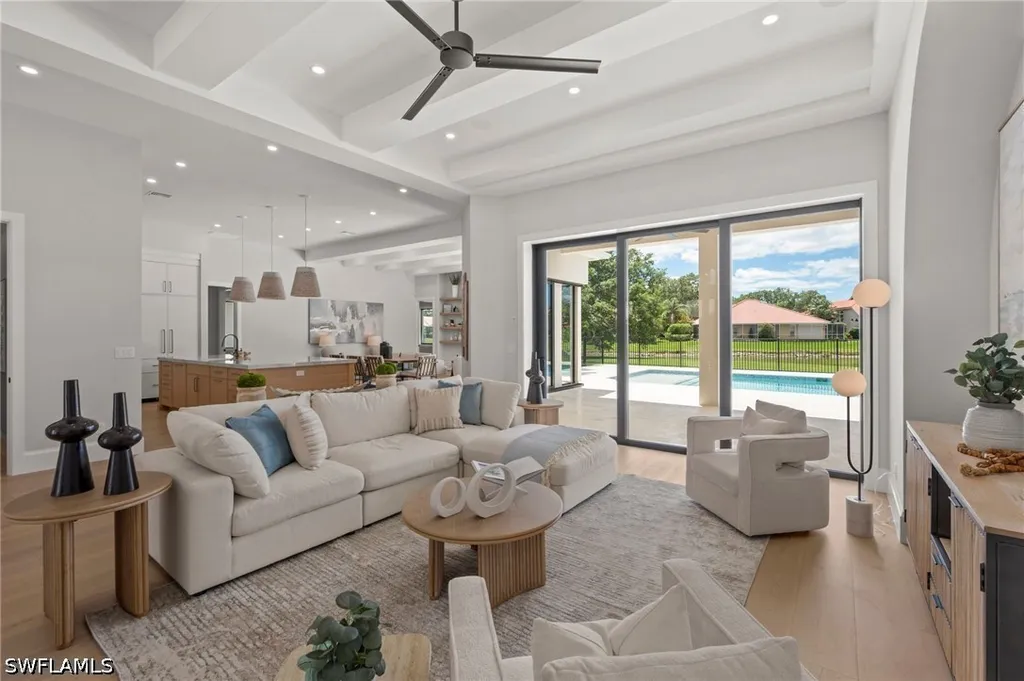 207 Monterey Drive Naples FL 34119