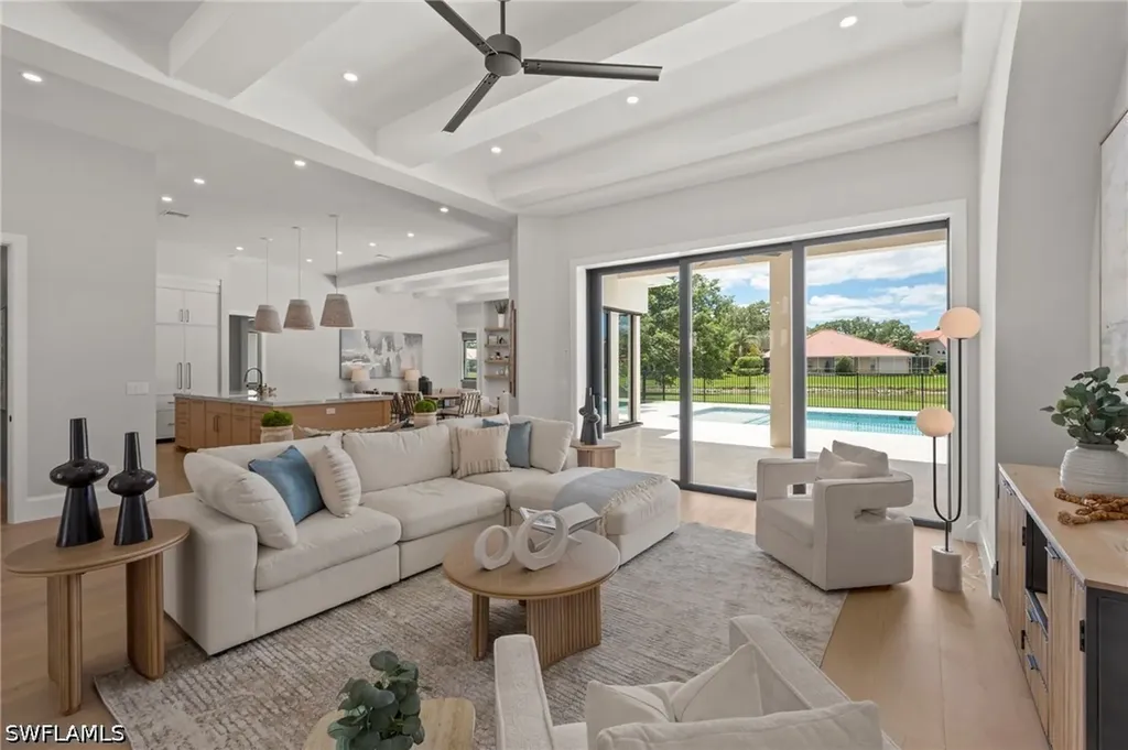 207 Monterey Drive Naples FL 34119