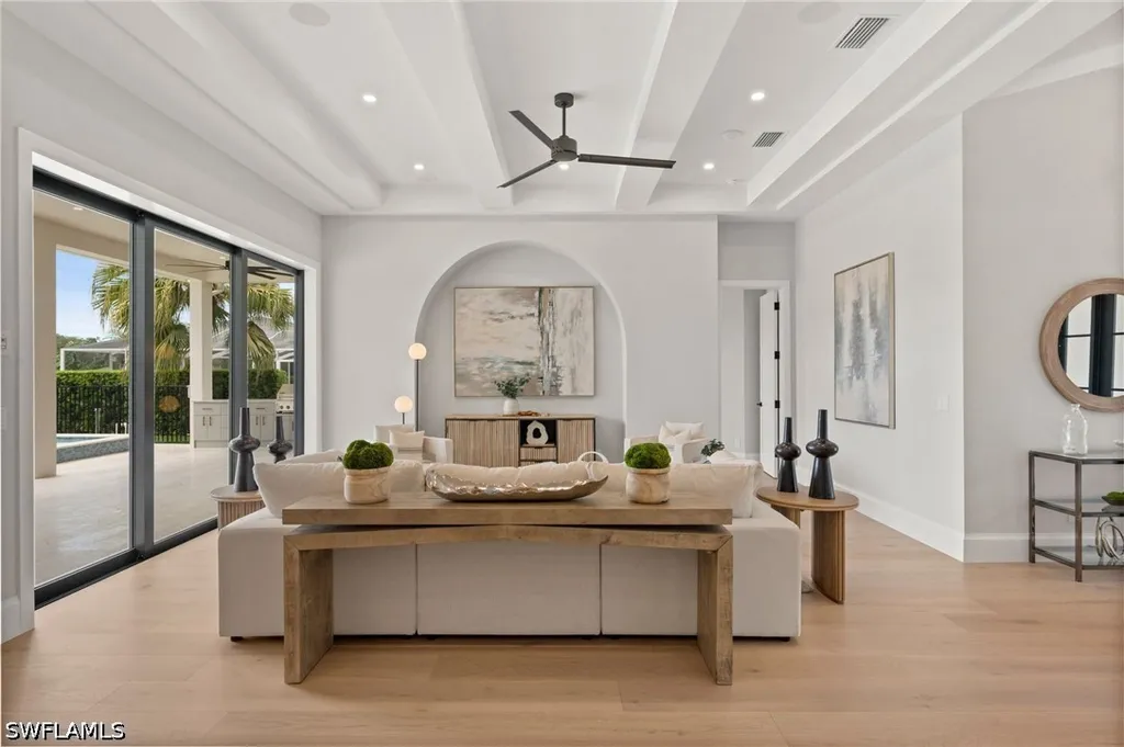 207 Monterey Drive Naples FL 34119