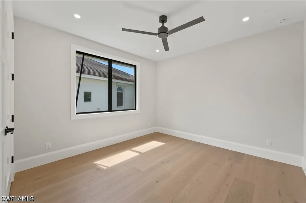 207 Monterey Drive Naples FL 34119