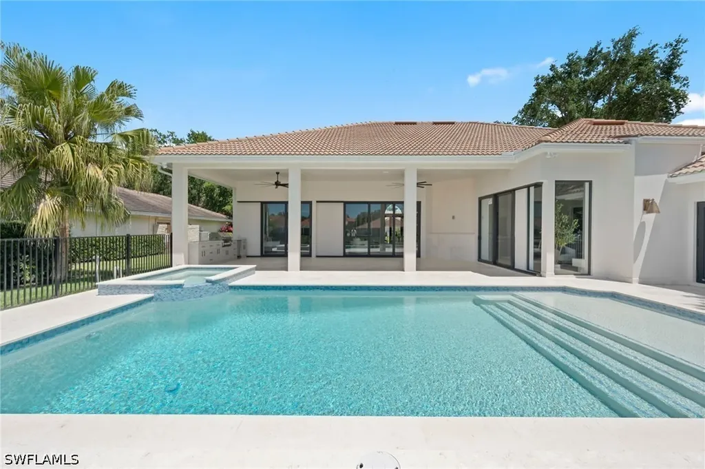 207 Monterey Drive Naples FL 34119