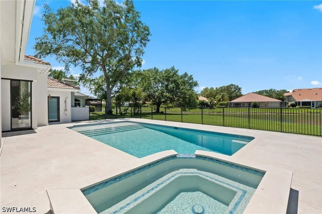 207 Monterey Drive Naples FL 34119