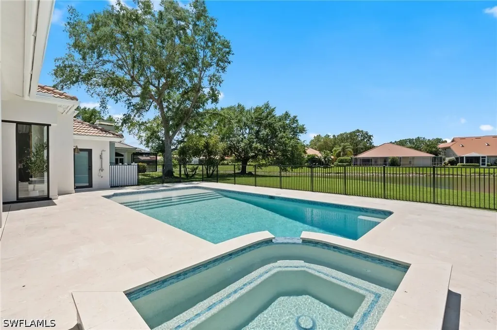 207 Monterey Drive Naples FL 34119