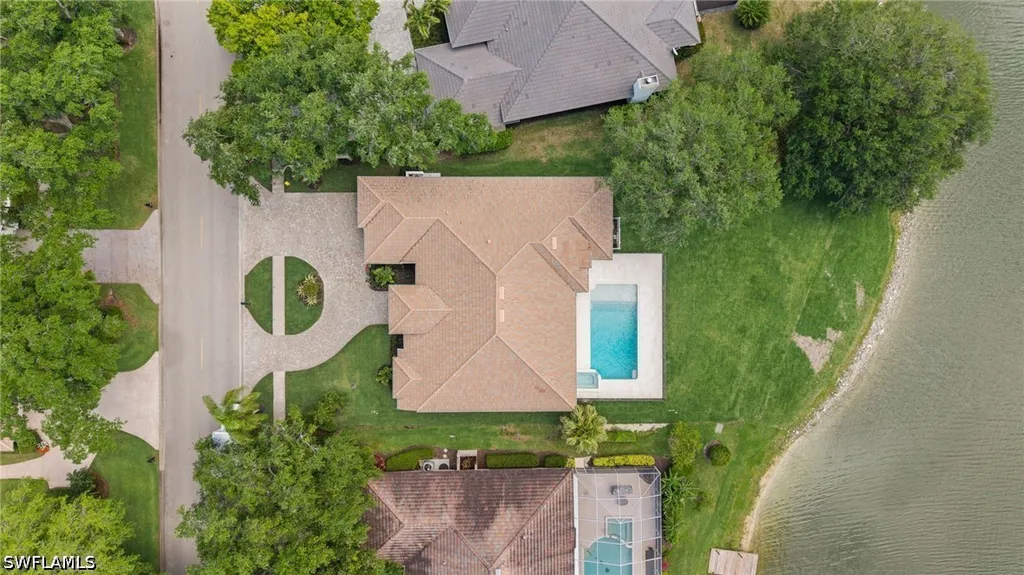 207 Monterey Drive Naples FL 34119