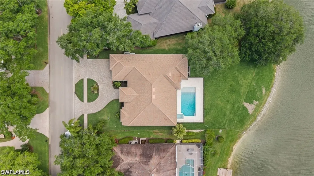 207 Monterey Drive Naples FL 34119