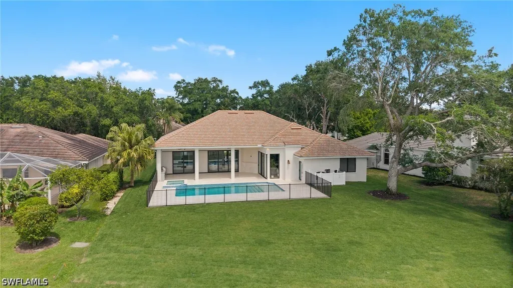 207 Monterey Drive Naples FL 34119
