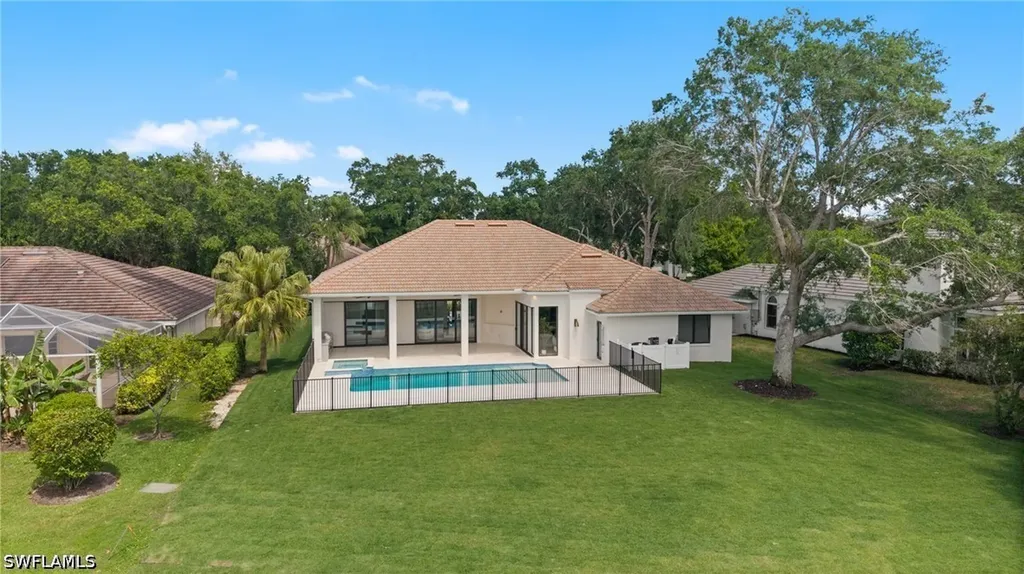 207 Monterey Drive Naples FL 34119