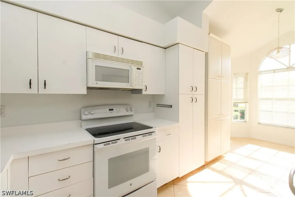 10201 Regent Circle Naples FL 34109