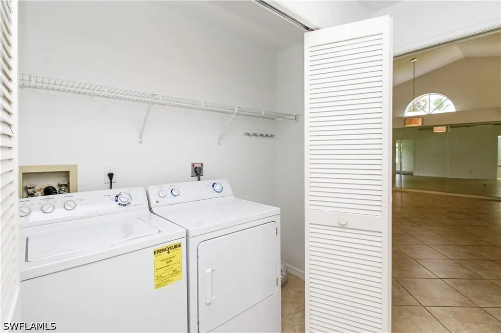 10201 Regent Circle Naples FL 34109