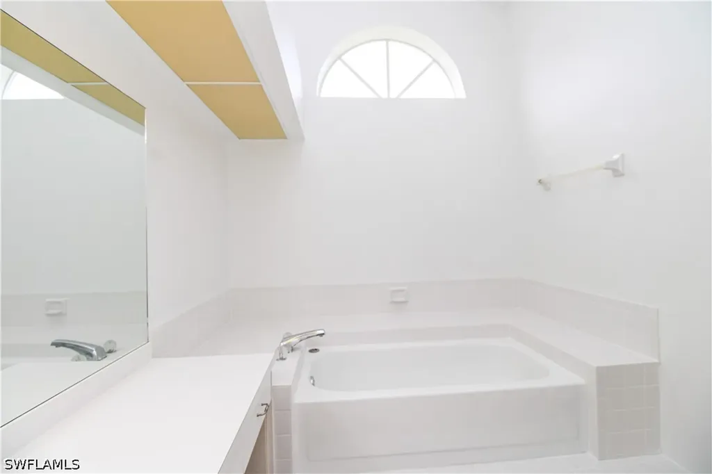 10201 Regent Circle Naples FL 34109