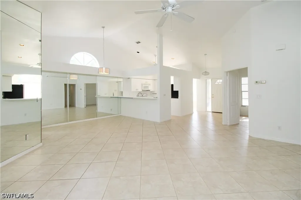 10201 Regent Circle Naples FL 34109
