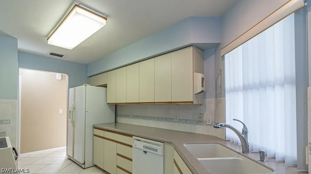 1620 Forest Lakes Boulevard Naples FL 34105