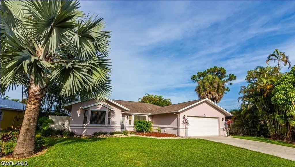 1620 Forest Lakes Boulevard Naples FL 34105