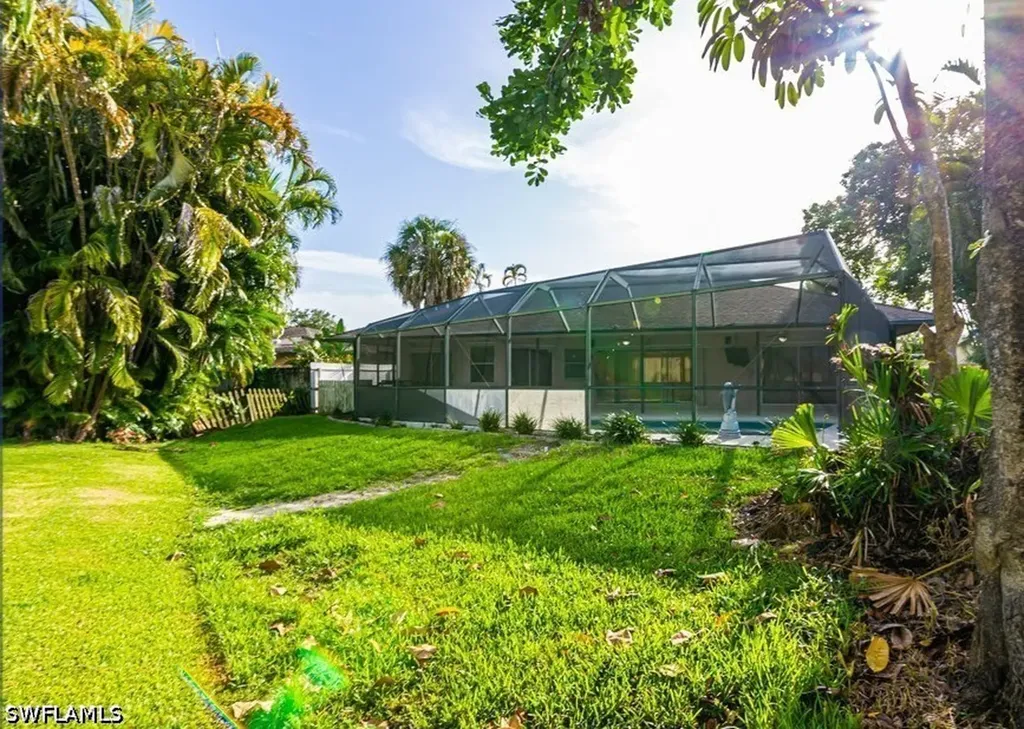 1620 Forest Lakes Boulevard Naples FL 34105