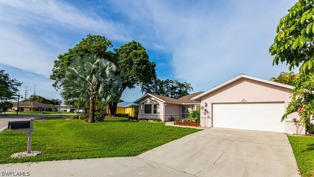 1620 Forest Lakes Boulevard Naples FL 34105
