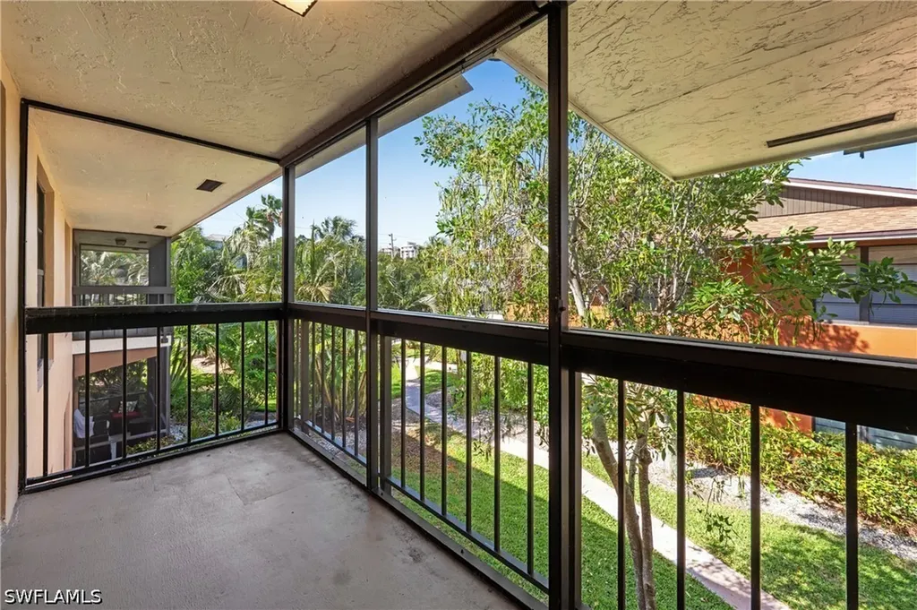 20 Greenbrier Street Marco Island FL 34145