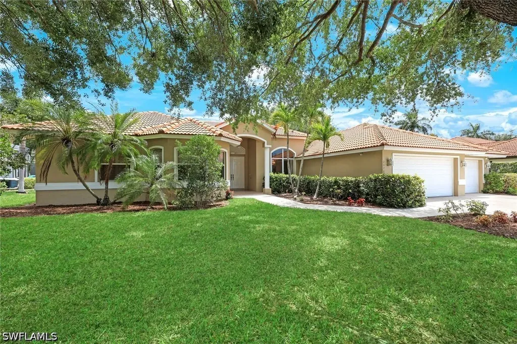 2079 Imperial Circle Naples FL 34110