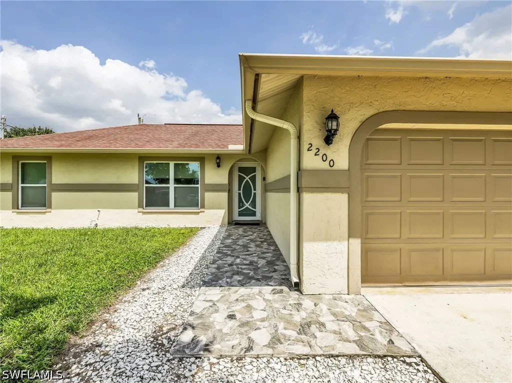 2200 45th Terrace SW Naples FL 34116
