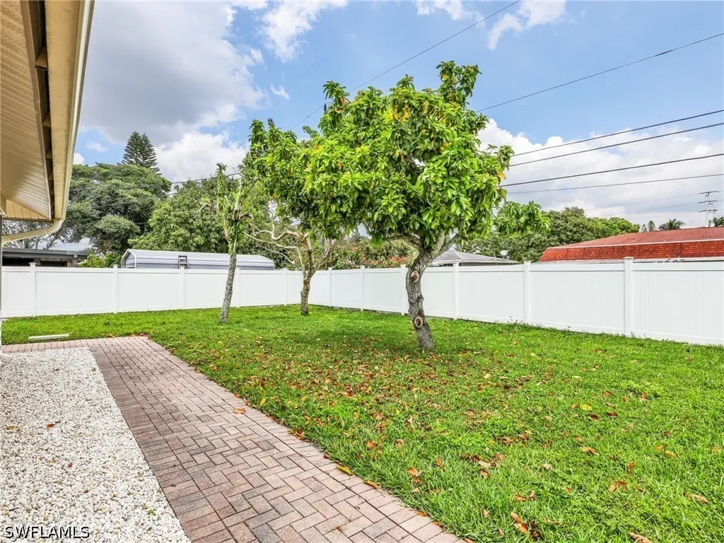 2200 45th Terrace SW Naples FL 34116