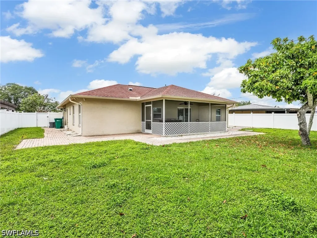 2200 45th Terrace SW Naples FL 34116